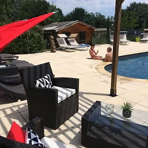 Logis & Dejeunez Sous L'arbre Rousset (Bouches-du-Rhone)