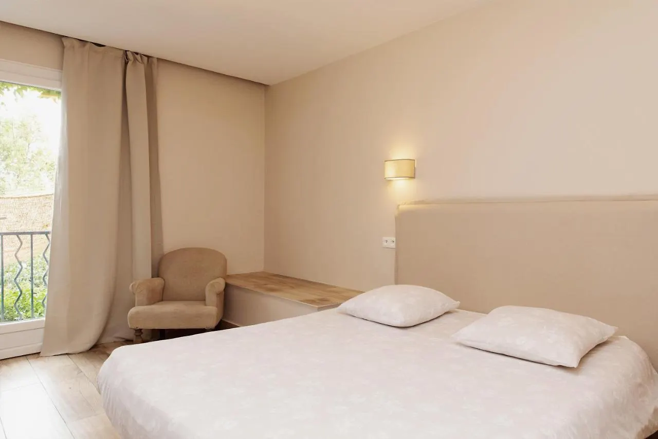 ***  Coq Hotel Cogolin França