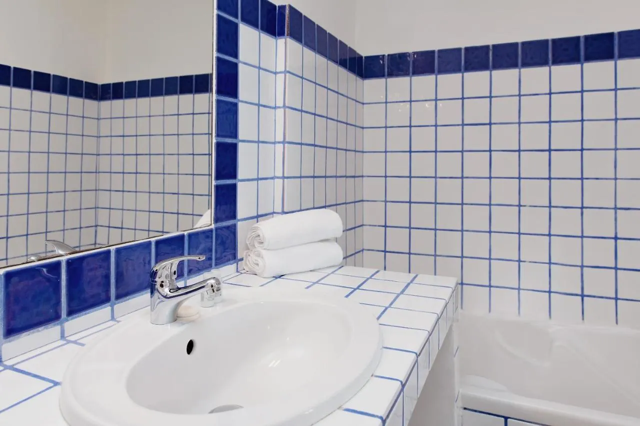 Coq Hotel Cogolin